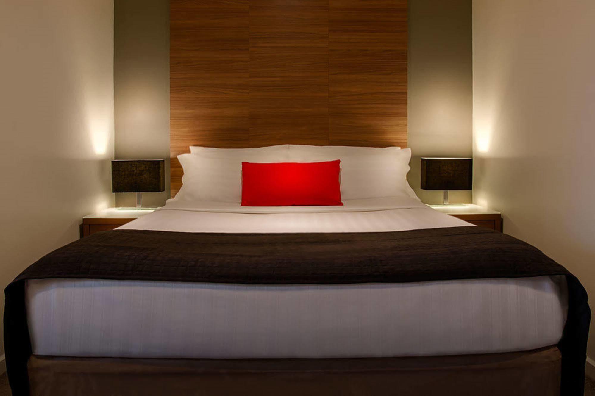 Crest On Barkly Serviced Apartments Мельбурн Екстер'єр фото